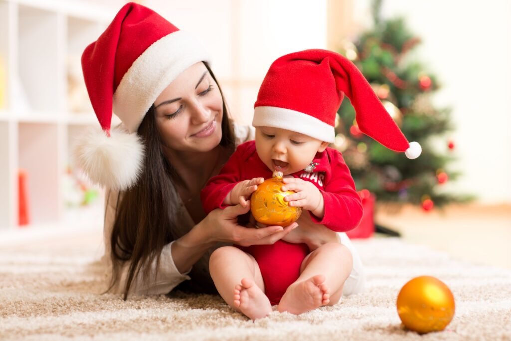 How to Choose the Best 1st Christmas Photo Ornament for Your Baby